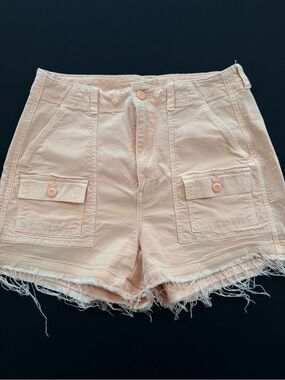 American Eagle Outfitters Light Peach Cargo Shorts